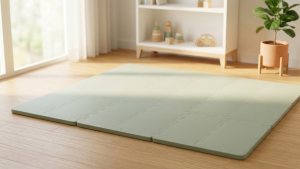 Jak stworzyć strefę zabaw niemowlaka, która wspiera rozwój bez nadmiaru bodźców? Metoda Montessori 