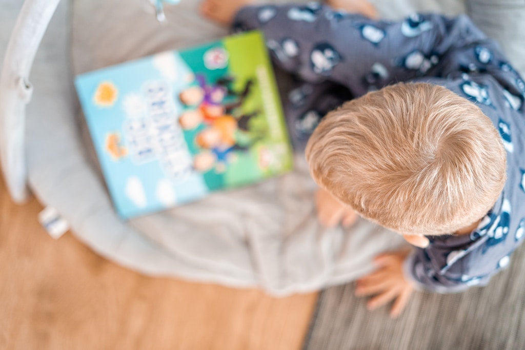 Czy mata edukacyjna jest dobra dla niemowlaka?